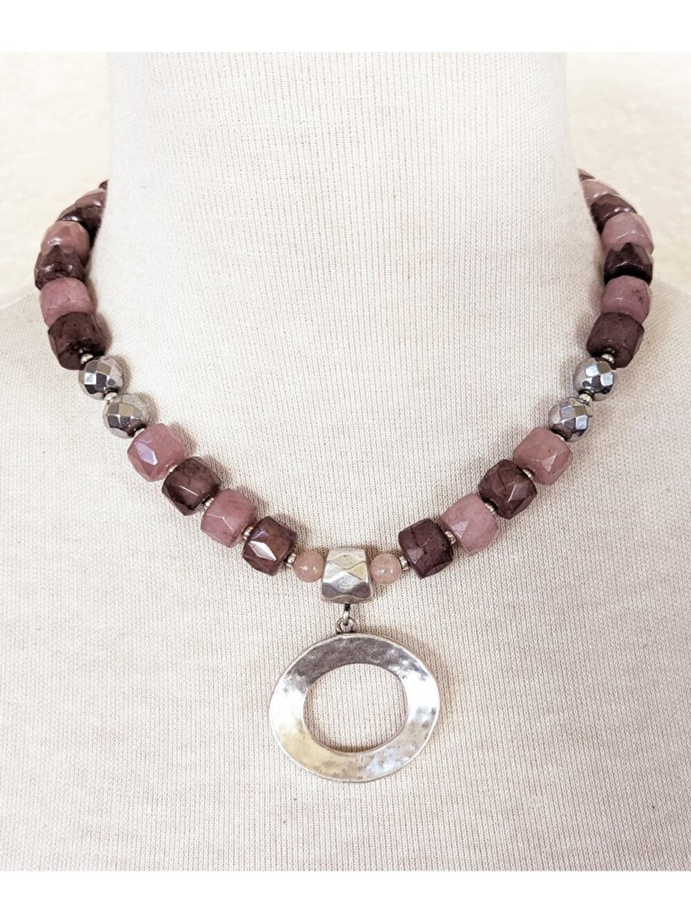 Mauve Purple & Eggplant Purple Agate & Hematite Pendant Necklace